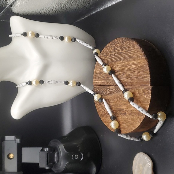 Jewelry - Paper lantern music notes‎ pearl beaded necklace N3025